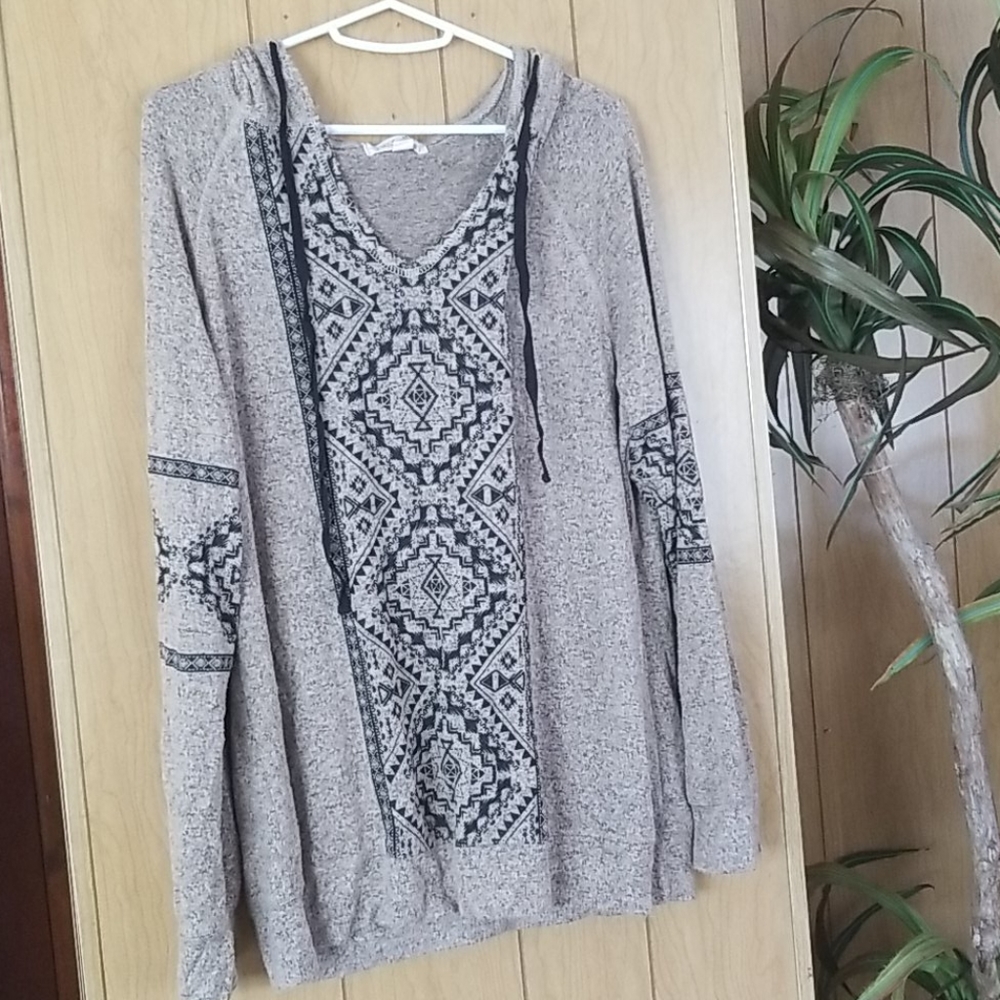 Hooded sweater